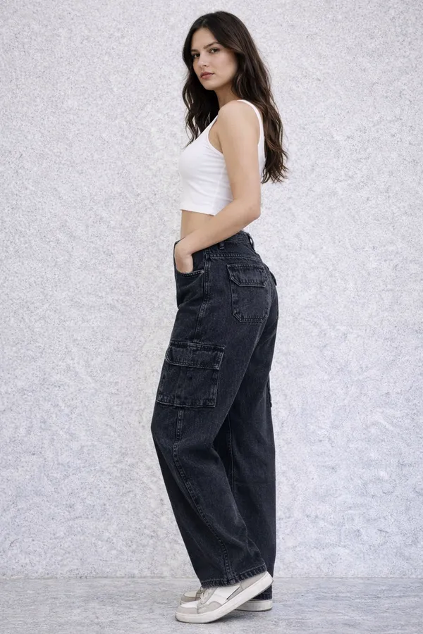 Black_Denim_Cargo_Jeans_For_Women