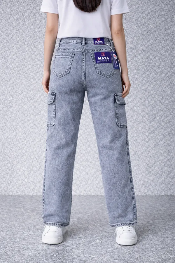 Grey_Denim_Cargo_Jeans_With_Purple_Label_Details_For_Women