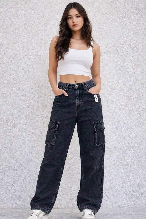 Black_Denim_Cargo_Jeans_For_Women