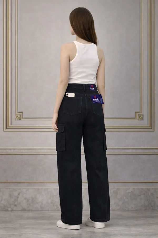 Black_Cargo_Pants_With_Side_Pockets_For_Women