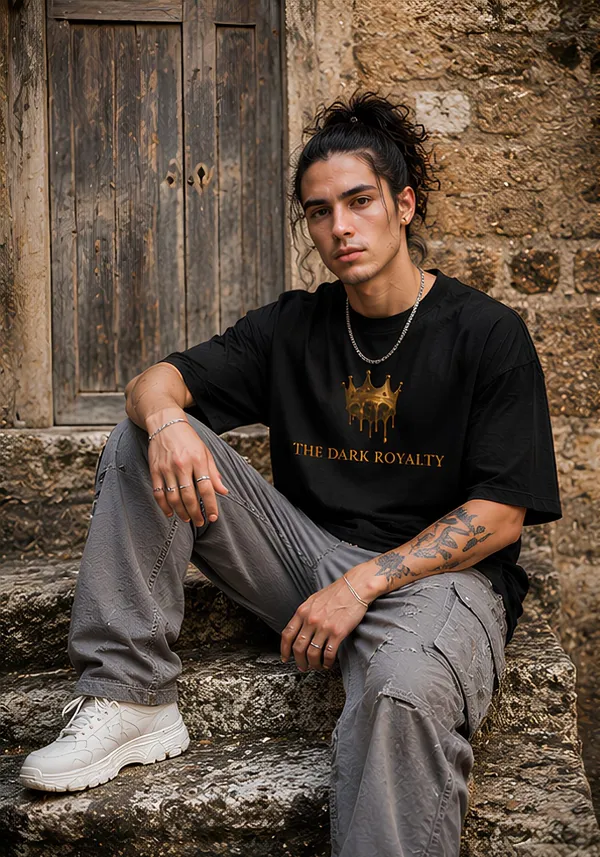 Hue_Nox_Men's_Black_The_Dark_Royalty_Graphic_Oversized_T-Shirt
