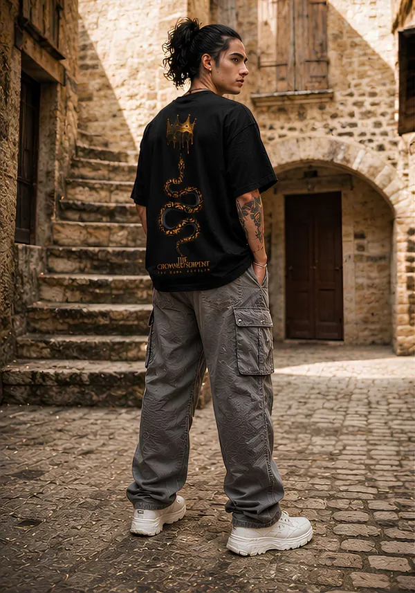 Hue_Nox_Men's_Black_The_Dark_Royalty_Graphic_Oversized_T-Shirt