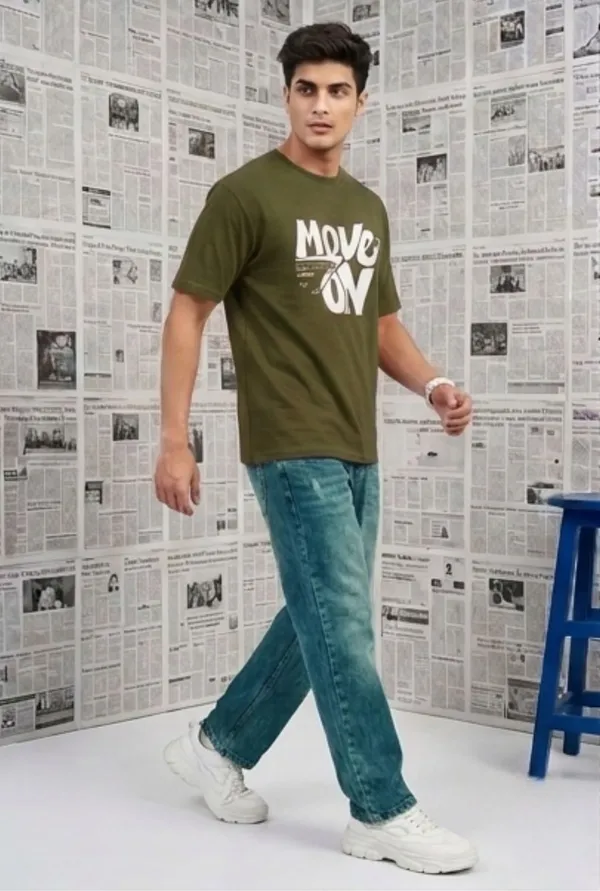 Hue_Nox_Men's_Olive_Move_On_Graphic_Regular_Fit_T-Shirt