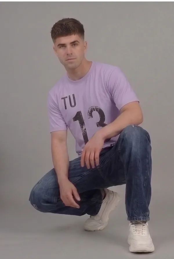 Hue_Nox_Men's_Lavender_Tu_13_Dekh_Graphic_Regular_Fit_T-Shirt