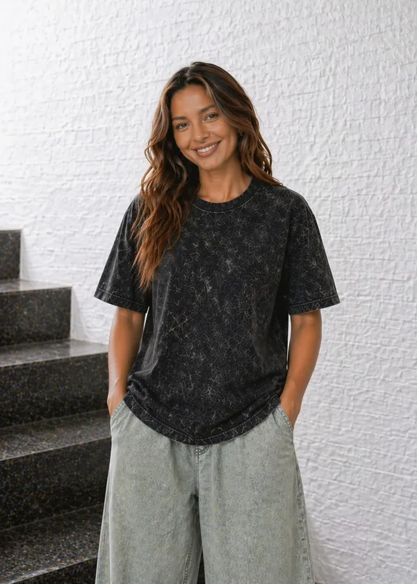 Hue_Nox_Women's_Black_Plain_Oversized_Acid_Washed_T-Shirt