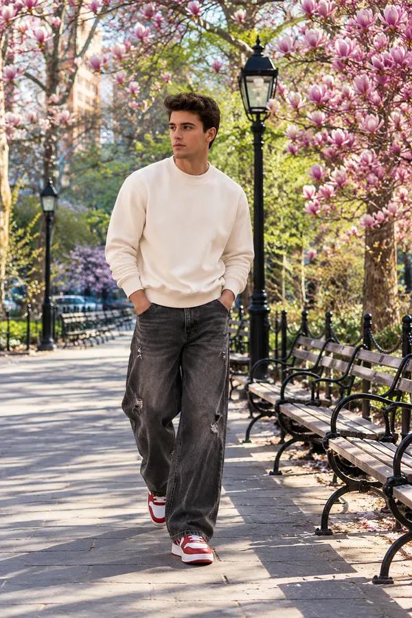 Hue_Nox_Men's_Off_White_Solid_Regular_Fit_Sweatshirt