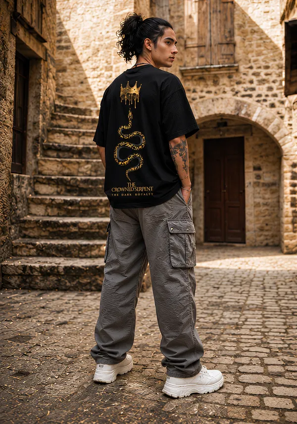Hue_Nox_Men's_Black_The_Dark_Royalty_Graphic_Oversized_T-Shirt