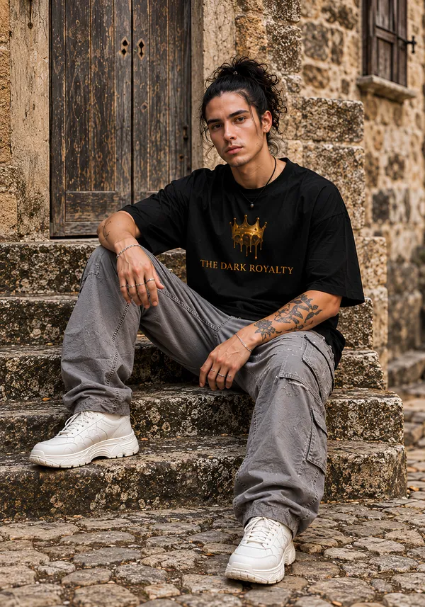 Hue_Nox_Men's_Black_The_Dark_Royalty_Graphic_Oversized_T-Shirt