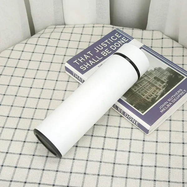 White_Vacuum_Insulated_Water_Bottle_With_Temperature_Display_And_Tea_Filter