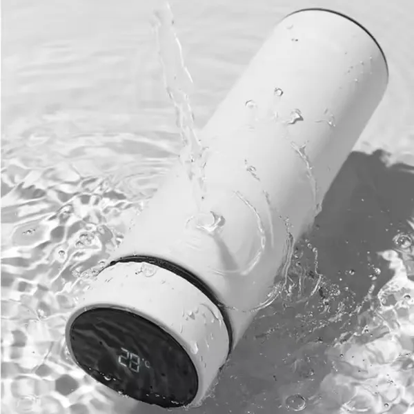 White_Vacuum_Insulated_Water_Bottle_With_Temperature_Display_And_Tea_Filter