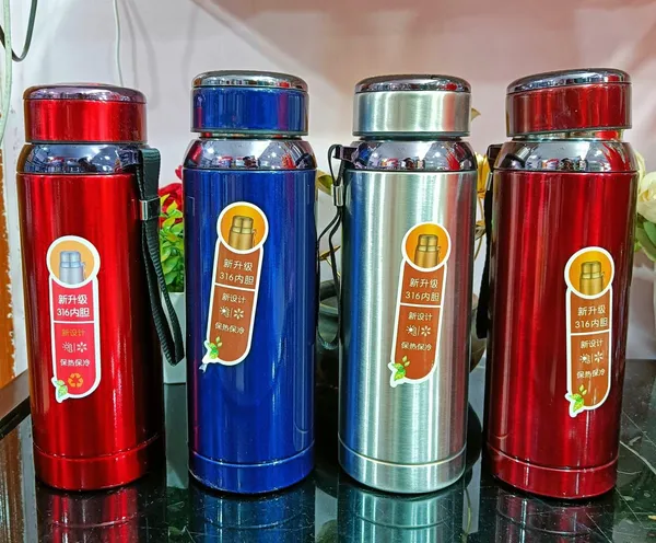 Red_Blue_Silver_Maroon_Stainless_Steel_Vacuum_Insulated_Water_Bottle