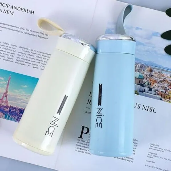 Grey_Insulated_Water_Bottle_With_Carrying_Loop