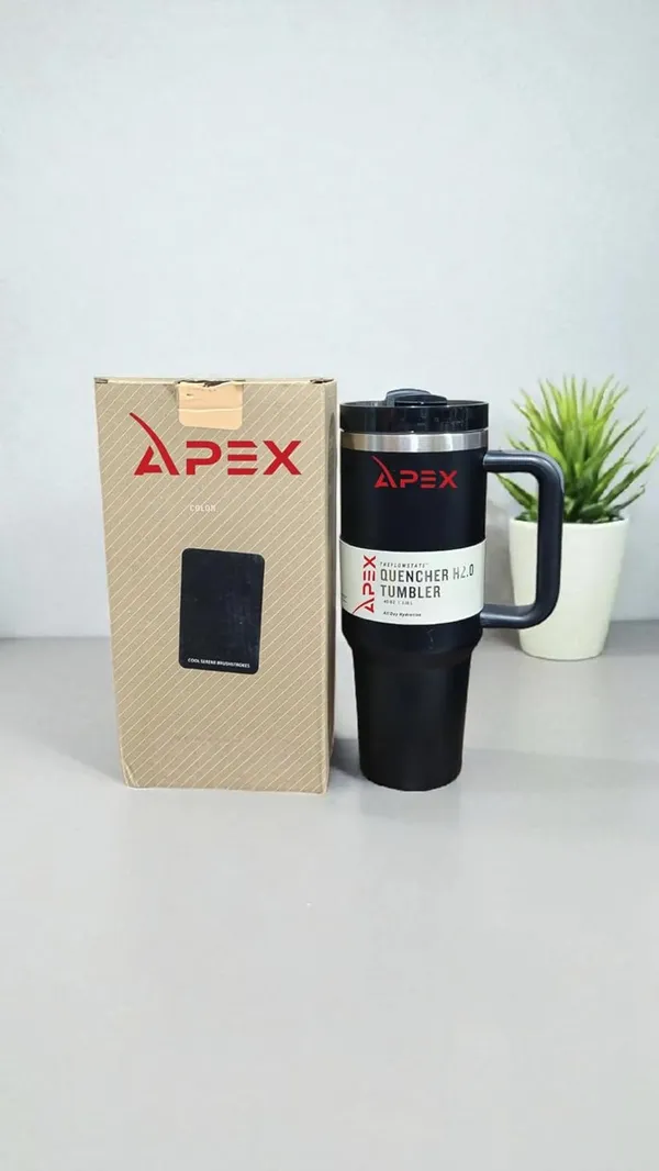 Black_Stainless_Steel_Insulated_Tumbler_With_Handle
