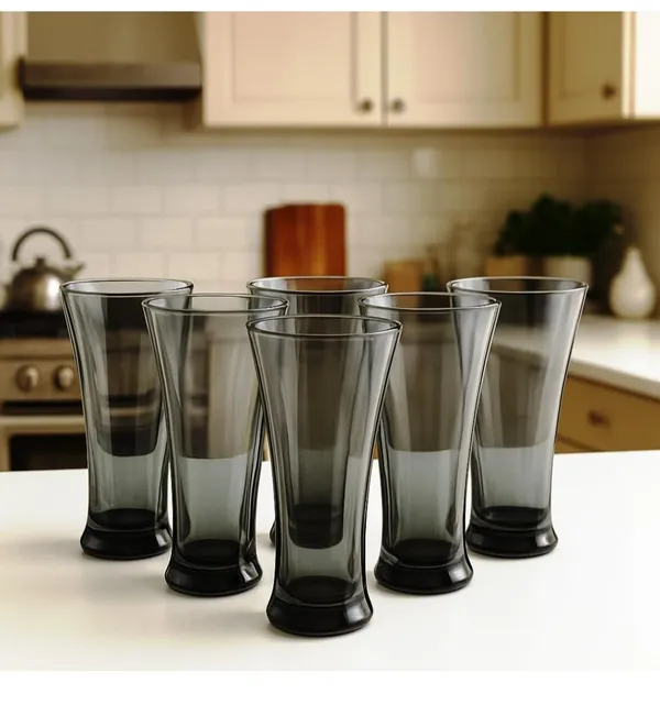 Black_Plastic_Pilsner_Glasses_Internal_Reasoning_Space