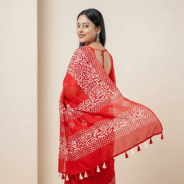 Red_Printed_Saree_With_Pom_Pom_Tassels_And_Matching_Blouse_For_Women