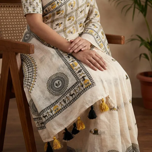 Off_White_Off_Linen_Warli_Print_Saree_With_Blouse_For_Women