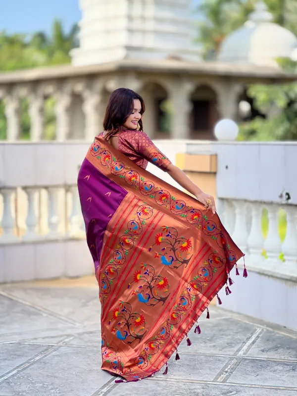 Wine_Harmony_Paithani_Silk_Saree_With_Unstitched_Blouse_Piece