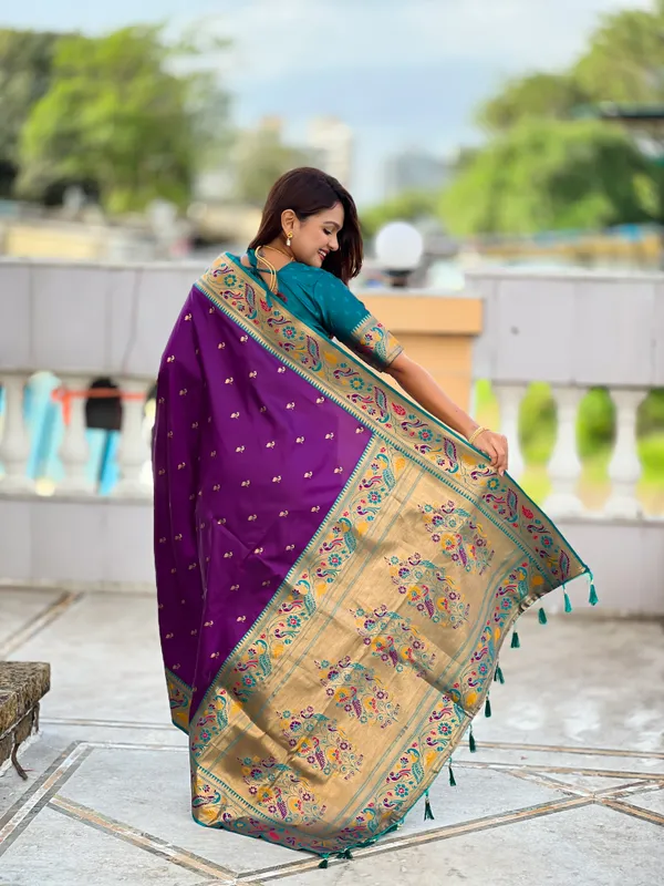Violet_Royal_Paithani_Silk_Saree_With_Unstitched_Blouse_Piece