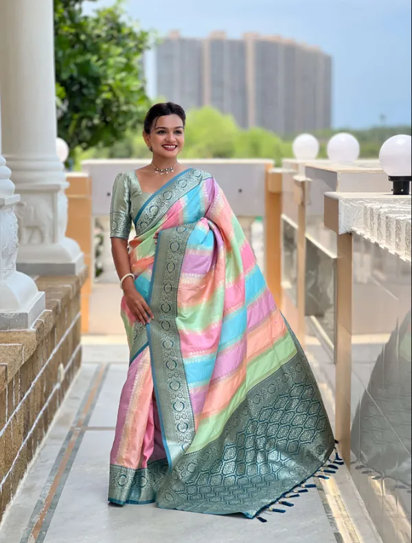 Morpeach_Silk_Saree_With_Unstitched_Blouse_Piece