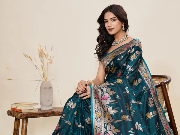 Morpeach_Yesha_Silk_Saree_With_Unstitched_Blouse_Piece