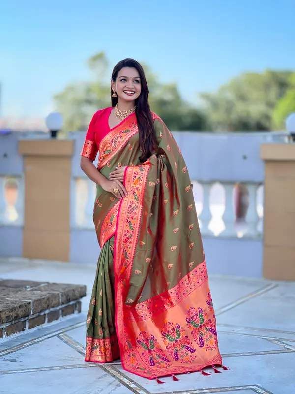 Mehndi_Royal_Paithani_Silk_Saree_With_Unstitched_Blouse_Piece