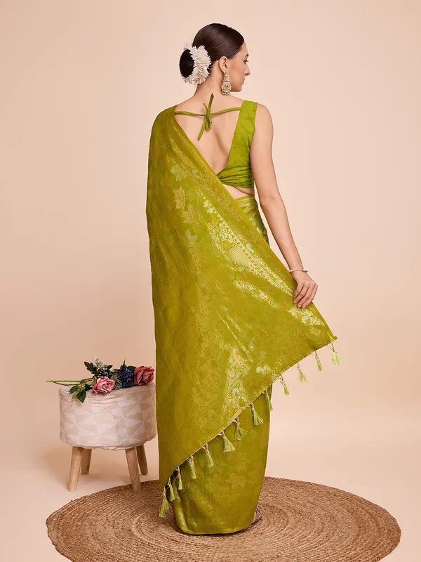 Greenpink_Panjari_Silk_Saree_With_Unstitched_Blouse_Piece