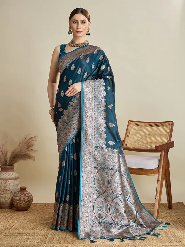 Evening_Sea_Rajgharana_Silk_Saree_With_Unstitched_Blouse_Piece