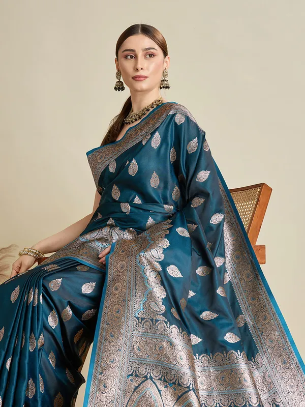 Evening_Sea_Rajgharana_Silk_Saree_With_Unstitched_Blouse_Piece