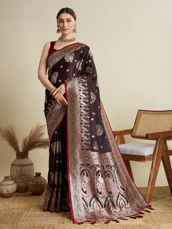 Congo_Brown_Rajgharana_Silk_Saree_With_Unstitched_Blouse_Piece