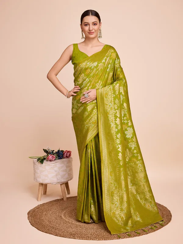 Greenpink_Panjari_Silk_Saree_With_Unstitched_Blouse_Piece