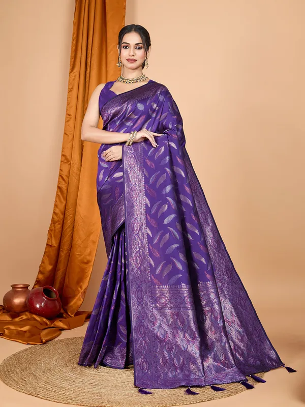 Anjir_Morpichh_Silk_Saree_With_Unstitched_Blouse_Piece