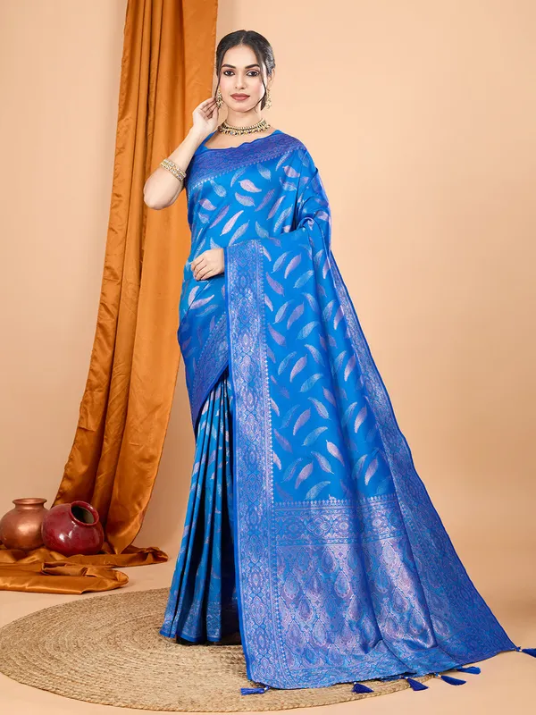 Deepskyblue_Morpichh_Silk_Saree_With_Unstitched_Blouse_Piece