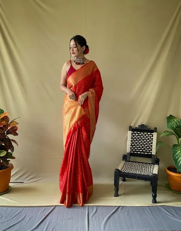 Tometo_Leri_Cotton_Saree_With_Unstitched_Blouse_Piece