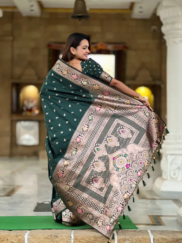 Wine_Banarasi_Silk_Saree_With_Unstitched_Blouse_Piece