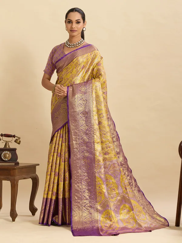 Gold_Sayara_Silk_Saree_With_Unstitched_Blouse_Piece