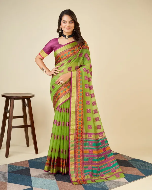 Greenpink_Vedika_Cotton_Saree_With_Unstitched_Blouse_Piece