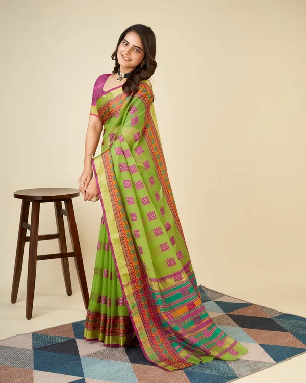 Greenpink_Vedika_Cotton_Saree_With_Unstitched_Blouse_Piece