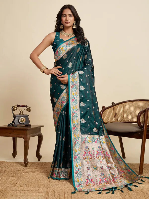 William_Ragini_Silk_Saree_With_Unstitched_Blouse_Piece