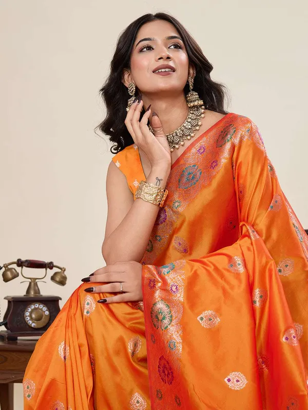Orange_Amshukha_Silk_Saree_With_Unstitched_Blouse_Piece