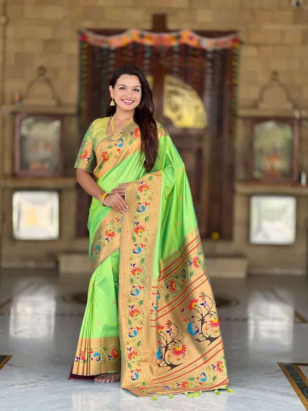 Parrot_Green_Harmony_Paithani_Silk_Saree_With_Unstitched_Blouse_Piece