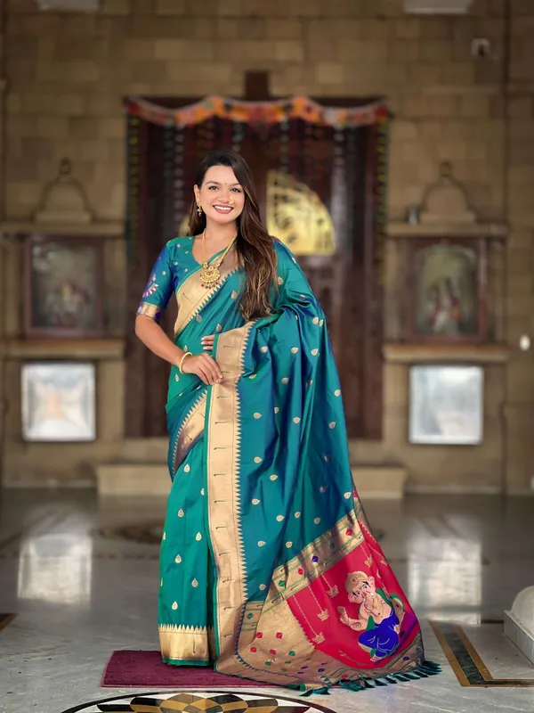 Rama_Ganapati_Paithani_Silk_Saree_With_Unstitched_Blouse_Piece