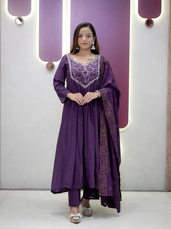 Cotton_Kurta_Set_With_Dupatta_For_Women