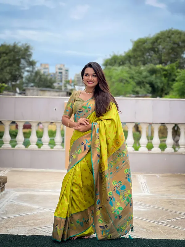 Marigold_Paithani_Silk_Saree_With_Unstitched_Blouse_Piece