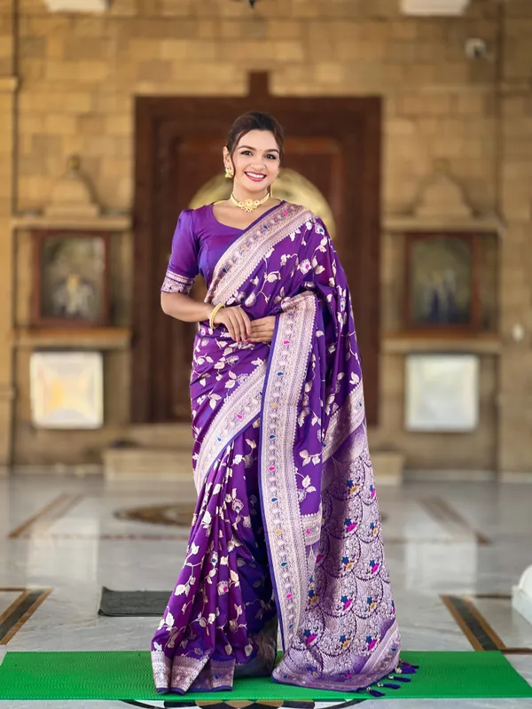 Purple_Banarasi_Silk_Saree_With_Unstitched_Blouse_Piece