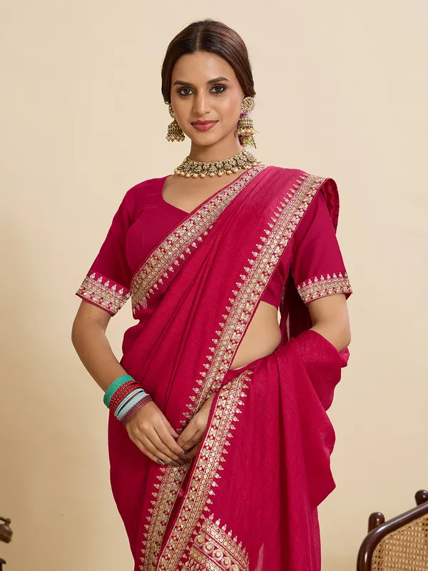 Red_Pink_Shappire_Silk_Saree_With_Unstitched_Blouse_Piece