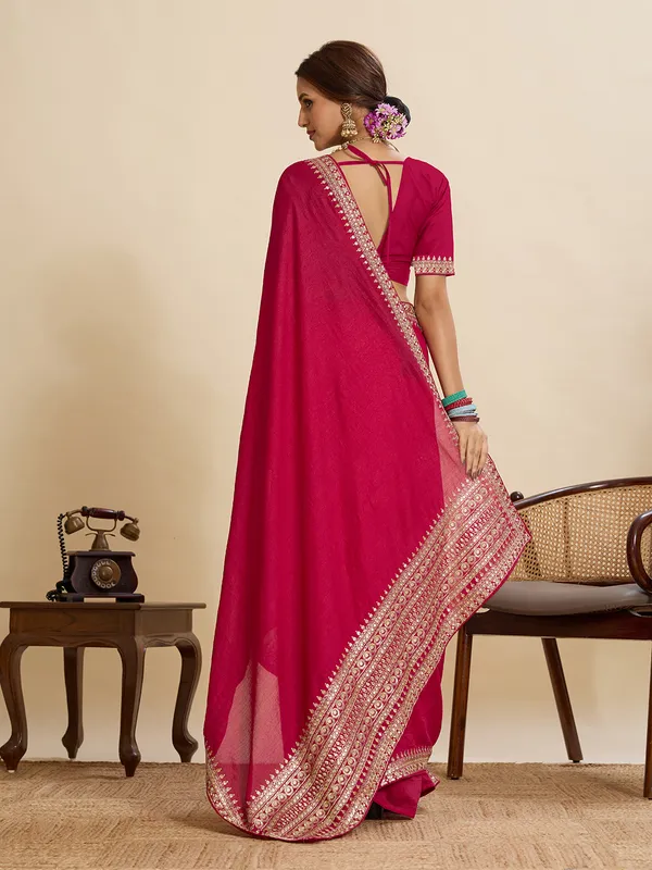 Red_Pink_Shappire_Silk_Saree_With_Unstitched_Blouse_Piece