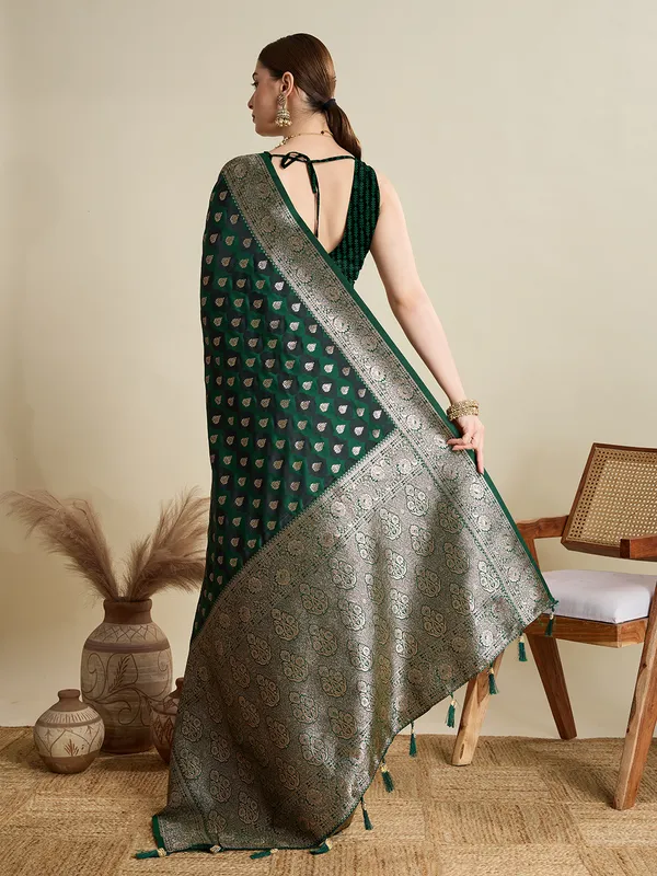 Bottlegreen_Rajgharana_Silk_Saree_With_Unstitched_Blouse_Piece