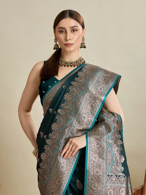 Bottlegreen_Rajgharana_Silk_Saree_With_Unstitched_Blouse_Piece