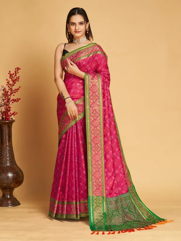 Rani_Pink_Vaibhavi_Silk_Saree_With_Unstitched_Blouse_Piece