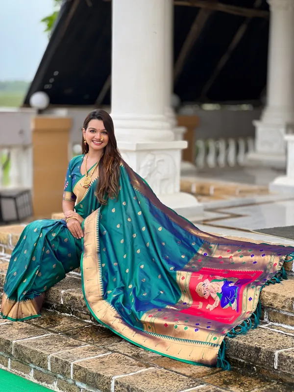 Rama_Ganapati_Paithani_Silk_Saree_With_Unstitched_Blouse_Piece